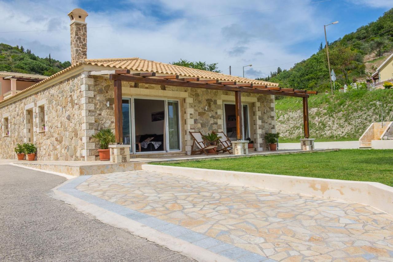 Villas Porto Kamini Afionas Corfu Екстер'єр фото